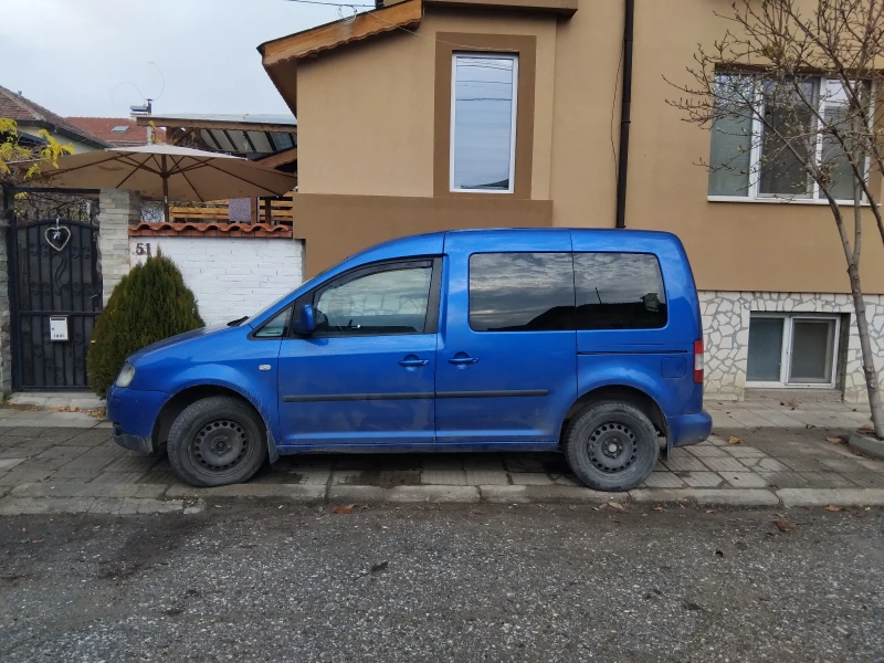 VW Caddy Life 7 места, снимка 4 - Автомобили и джипове - 52586203