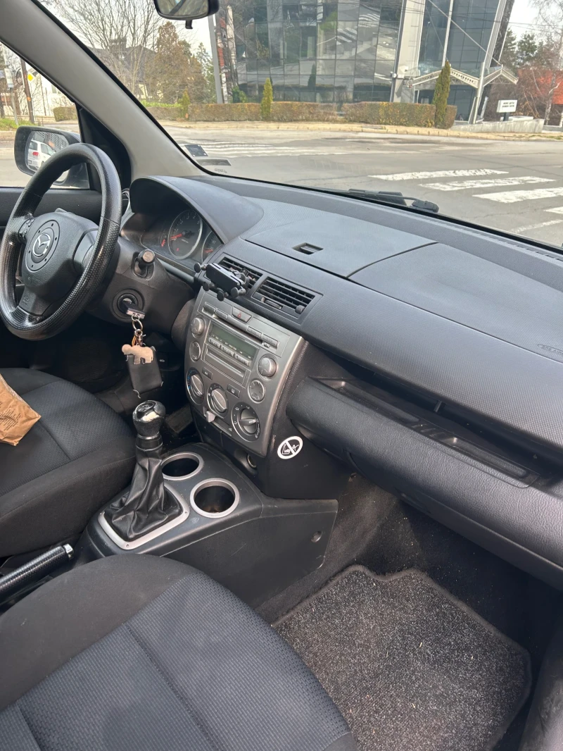 Mazda 2, снимка 12 - Автомобили и джипове - 52631033