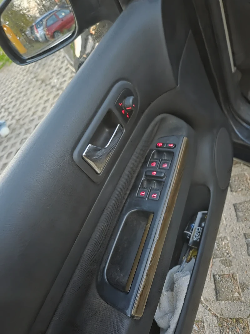 VW Golf 1.9 TDI, снимка 7 - Автомобили и джипове - 52805208