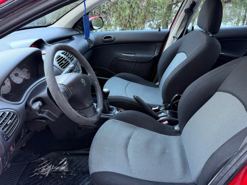 Peugeot 206 1.4 hdi 2004г., снимка 7 - Автомобили и джипове - 53341808