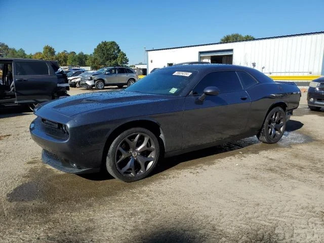 Dodge Challenger SXT* КОЖЕН САЛОН* Apple Carplay, снимка 2 - Автомобили и джипове - 49265571