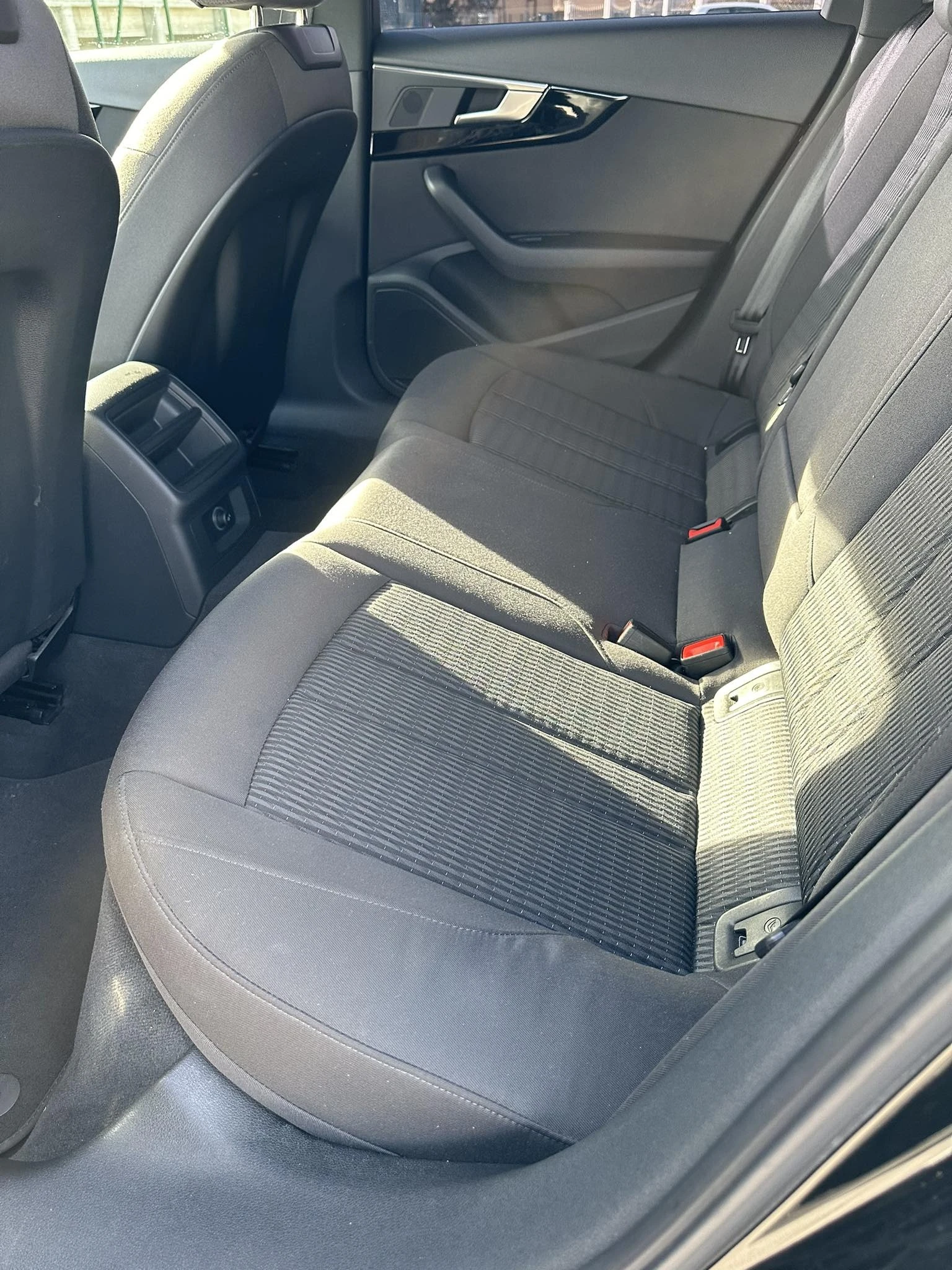 Audi A4 Avant 40TDI S Line, снимка 11 - Автомобили и джипове - 48993868