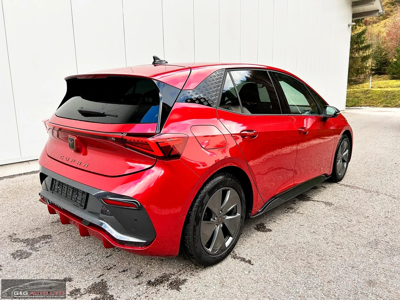 Cupra Born НОВ!/BASE 150/58KWH/204HP/CAMERA360/NAVI/481 - изображение 4