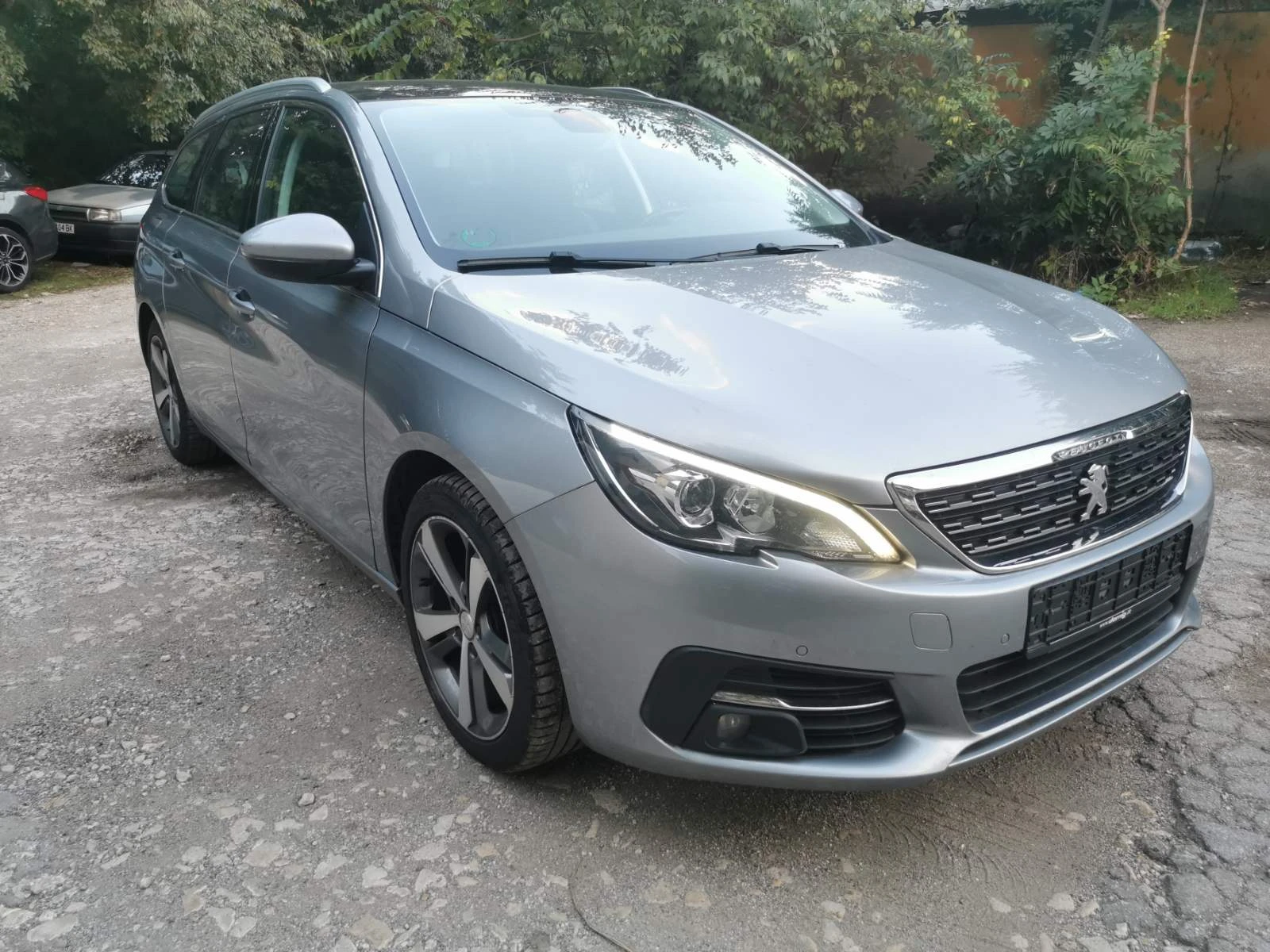 Peugeot 308 1.6 Hdi, 120к.с, ALLURE - изображение 2