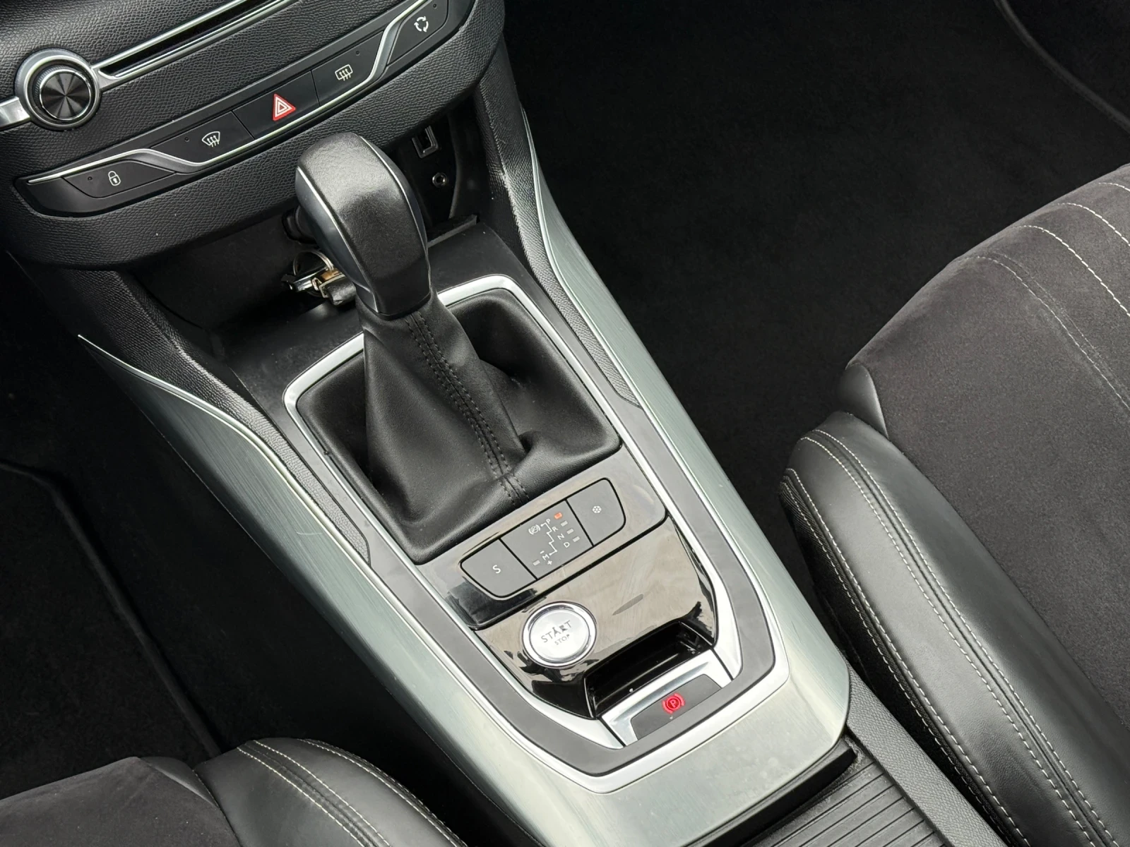 Peugeot 308 1.6HDi Allure, LED, * 181 000км* Автоматик! Уникат - изображение 10