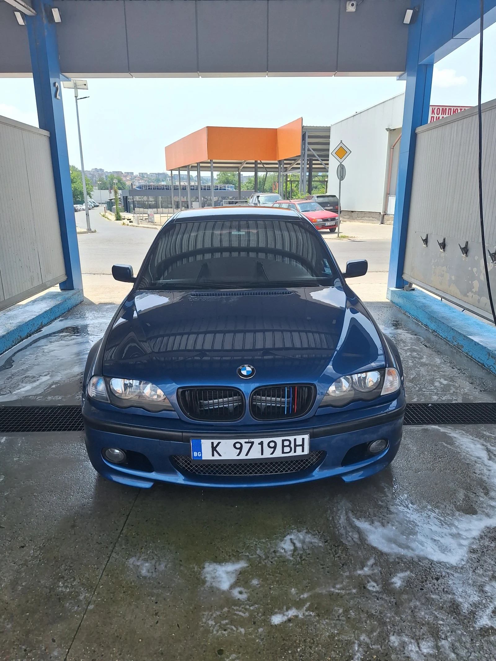 BMW 320  - изображение 6