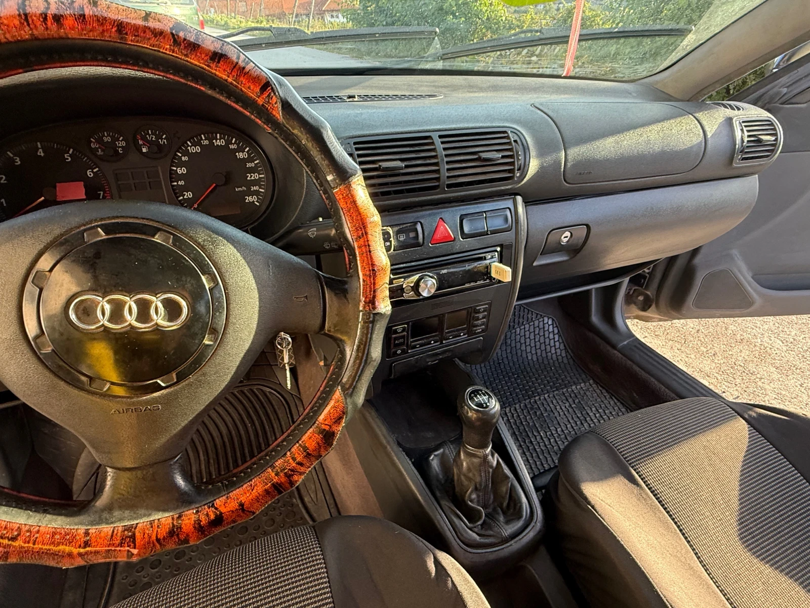 Audi A3 1.8 Газ/Бензин - изображение 3