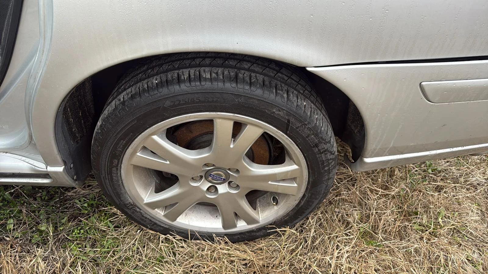 Volvo V70 2.4 d - изображение 2