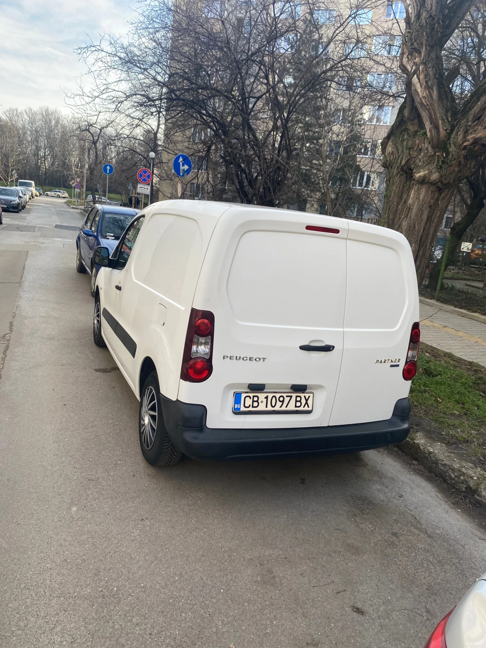 Peugeot Partner, снимка 4 - Автомобили и джипове - 53712333