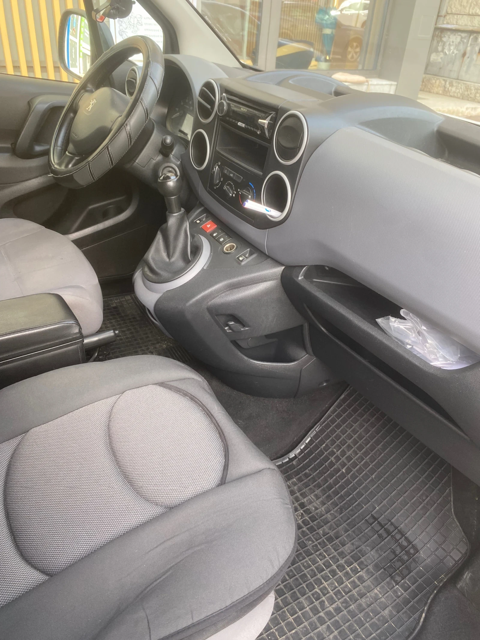 Peugeot Partner, снимка 7 - Автомобили и джипове - 53712333