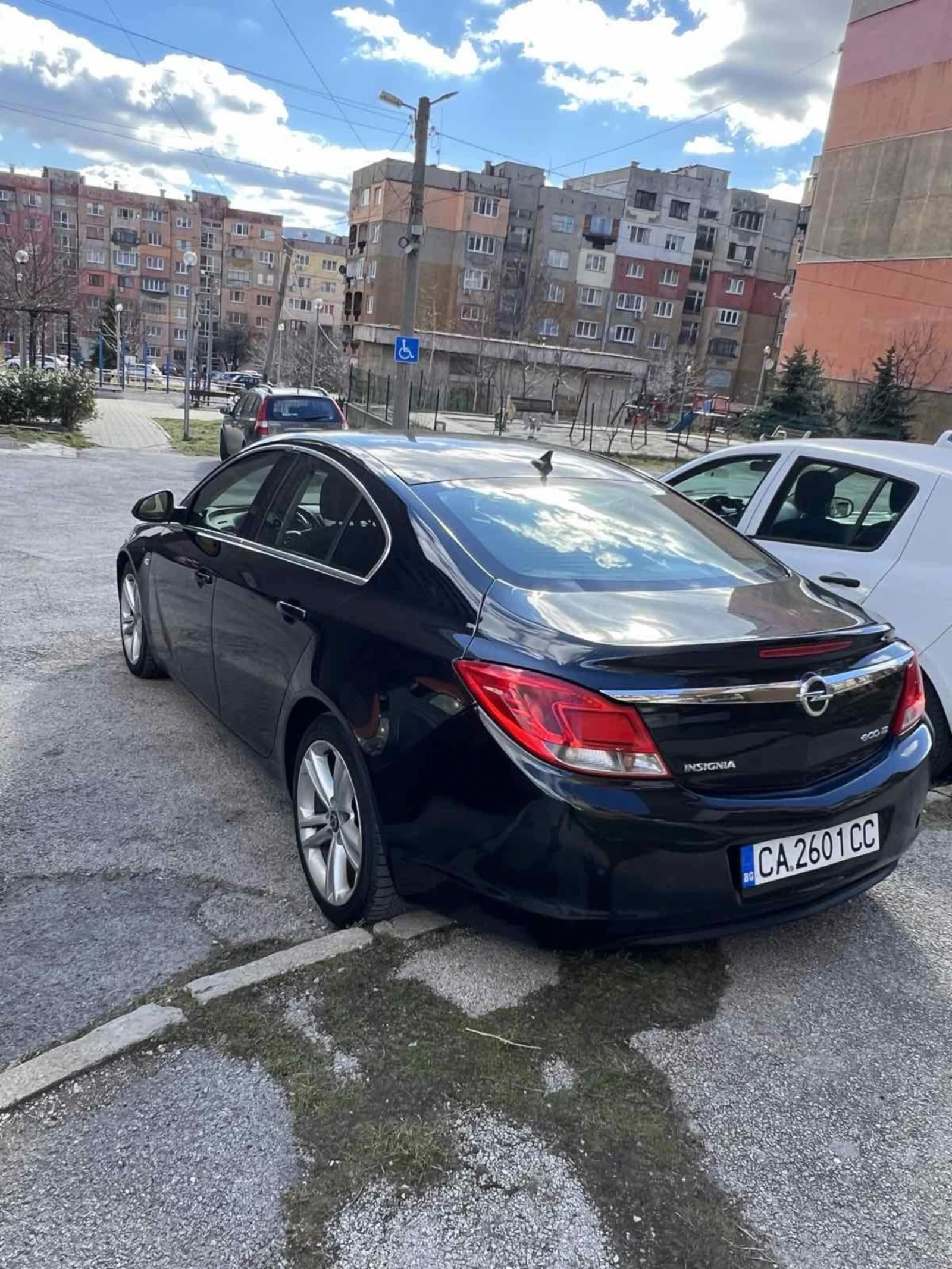 Opel Insignia, снимка 5 - Автомобили и джипове - 53714645