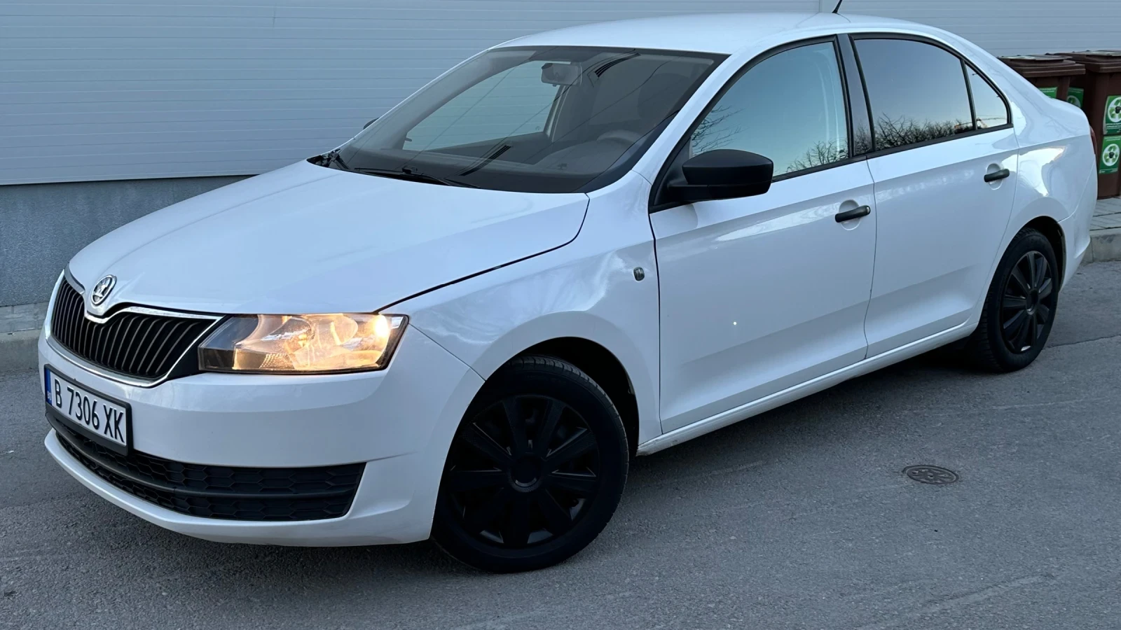 Skoda Rapid 1.2 TSI 75 кс , снимка 4 - Автомобили и джипове - 54026283