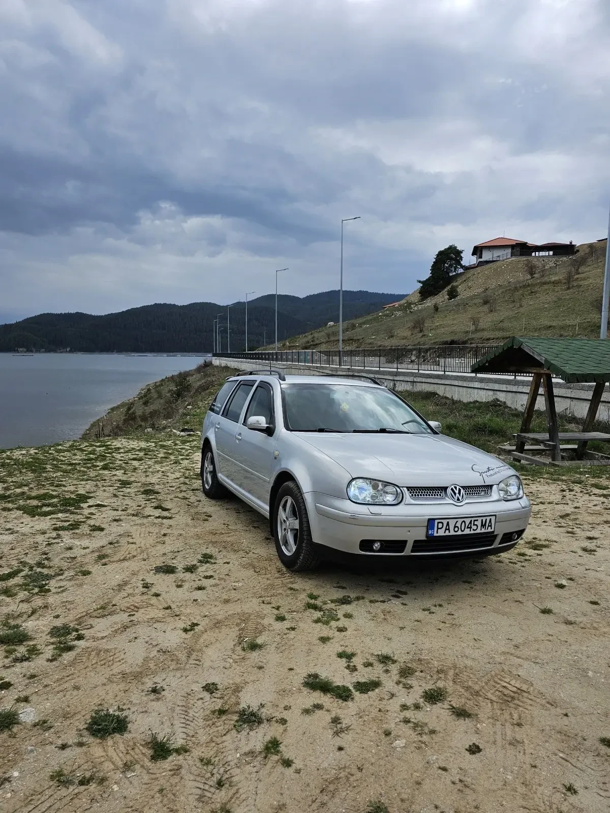 VW Golf 1.6, снимка 5 - Автомобили и джипове - 54239809
