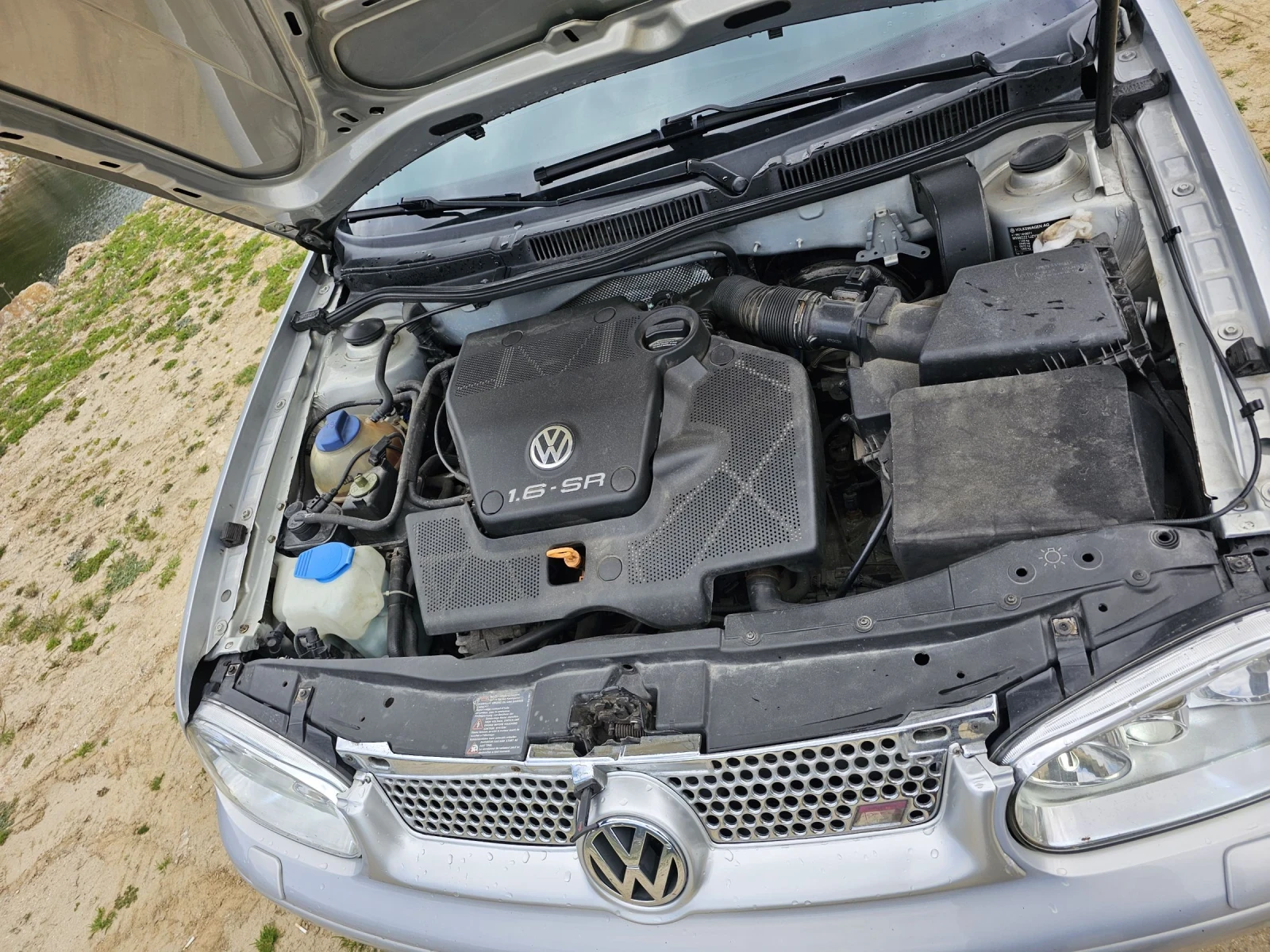 VW Golf 1.6, снимка 14 - Автомобили и джипове - 54239809