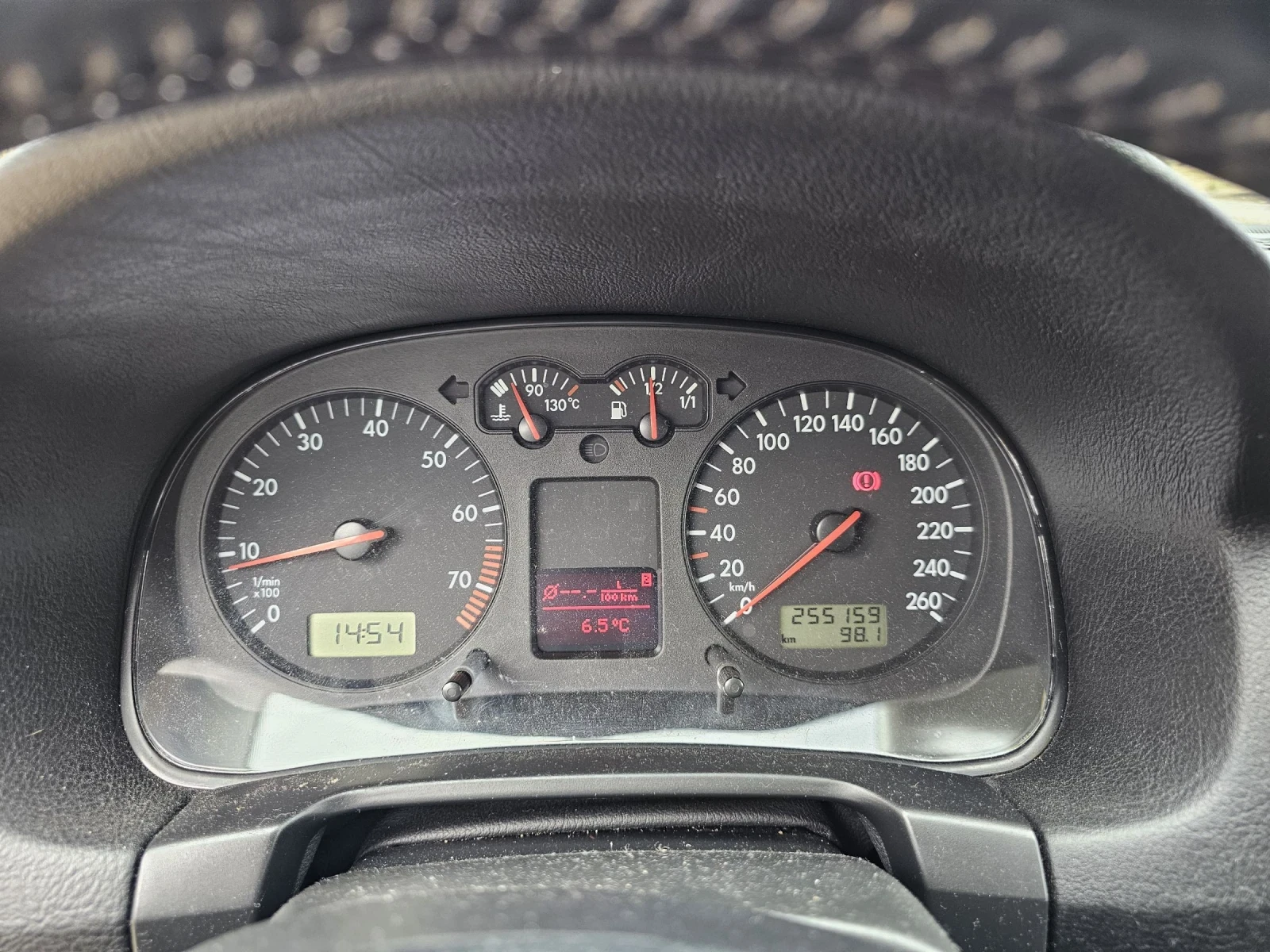 VW Golf 1.6, снимка 12 - Автомобили и джипове - 54239809