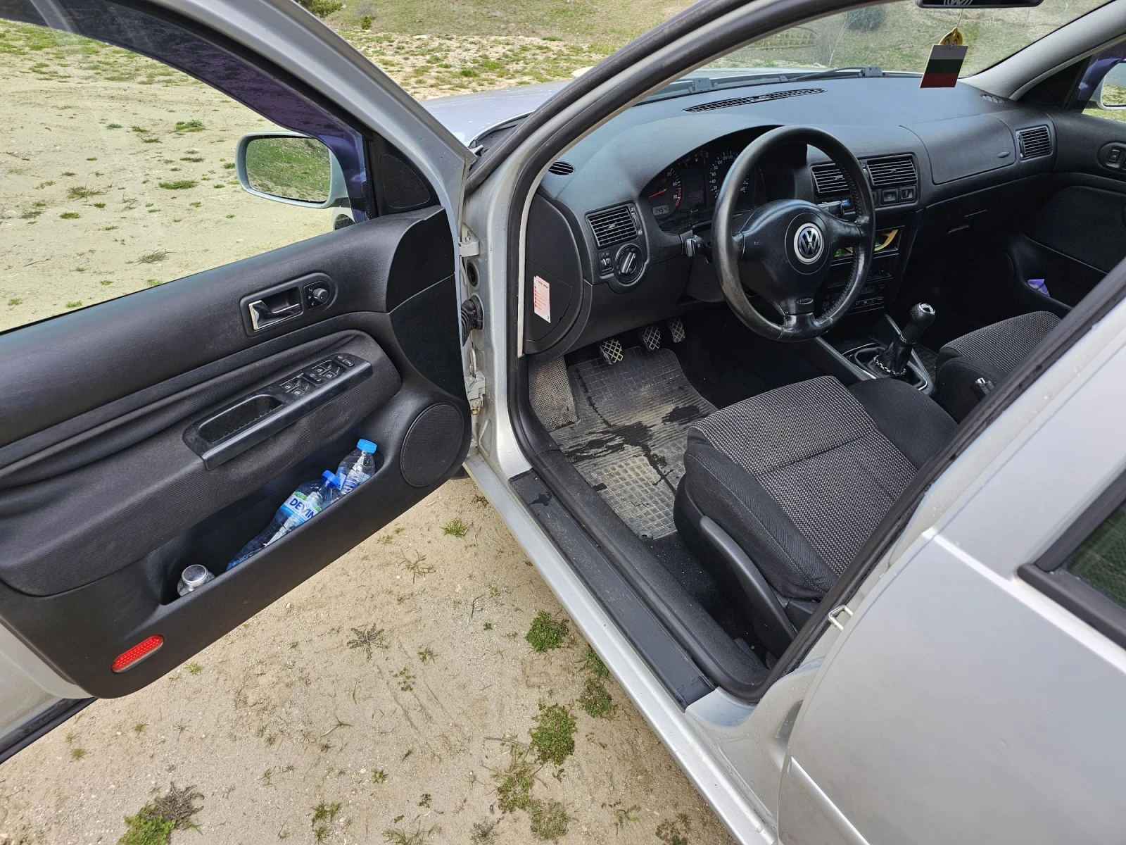 VW Golf 1.6, снимка 9 - Автомобили и джипове - 54239809