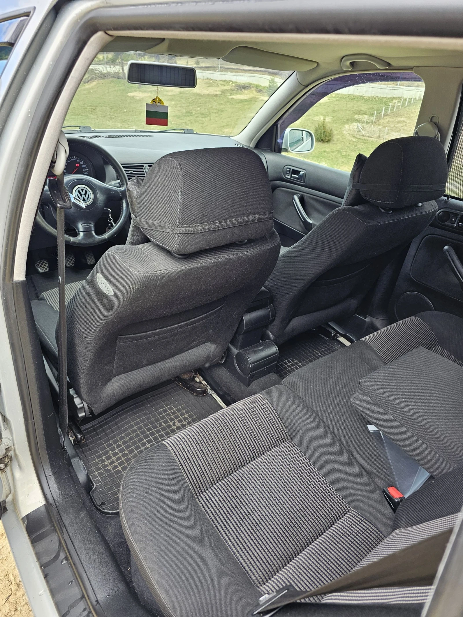 VW Golf 1.6, снимка 10 - Автомобили и джипове - 54239809