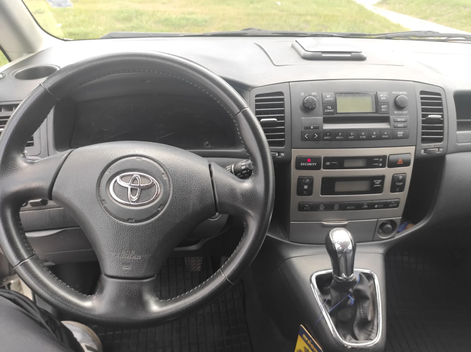 Toyota Corolla verso, снимка 7 - Автомобили и джипове - 54564503