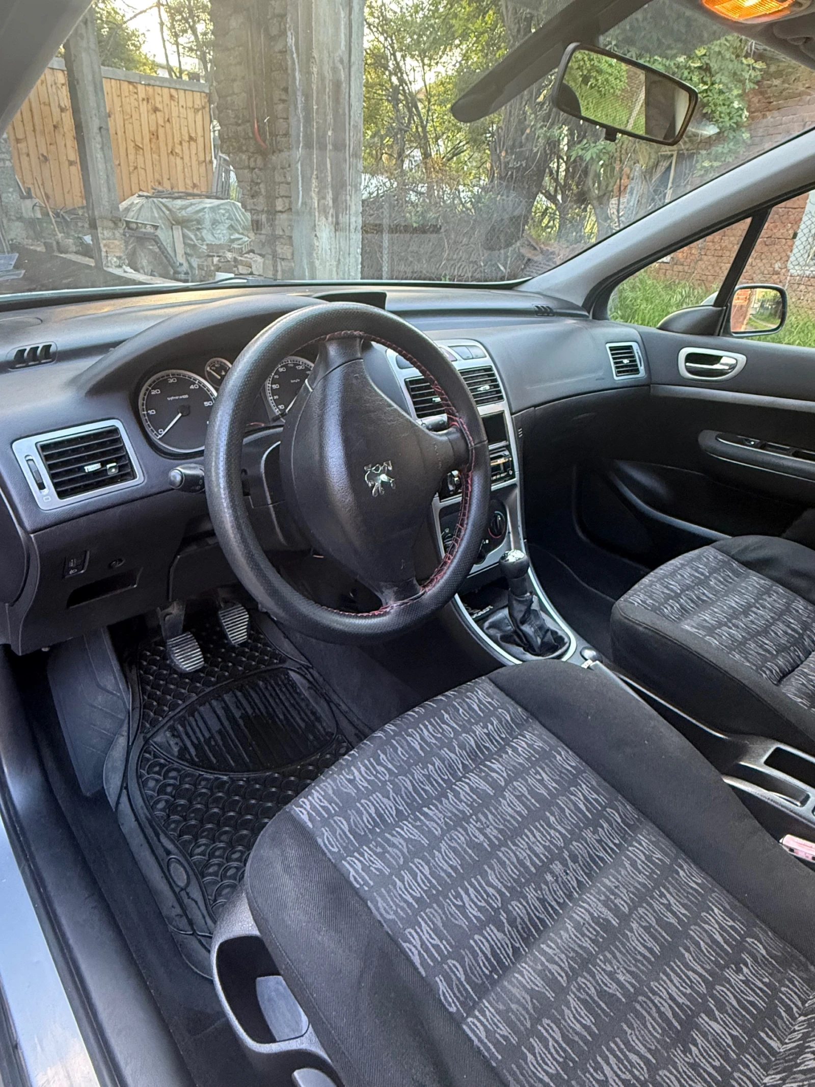 Peugeot 307 2.0HDI напълно обслужена, снимка 7 - Автомобили и джипове - 54692065