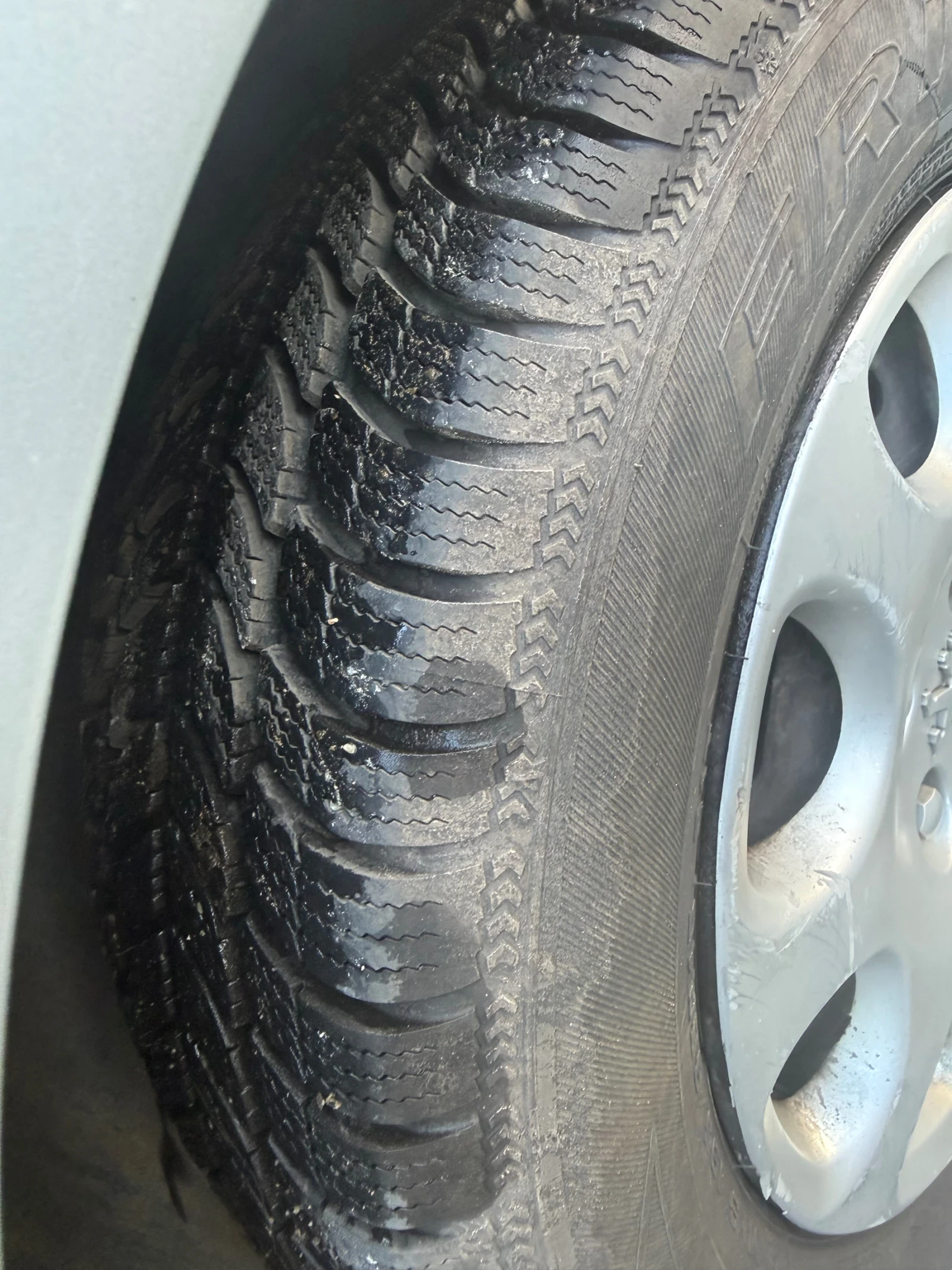 Peugeot 307 2.0HDI напълно обслужена, снимка 13 - Автомобили и джипове - 54692065