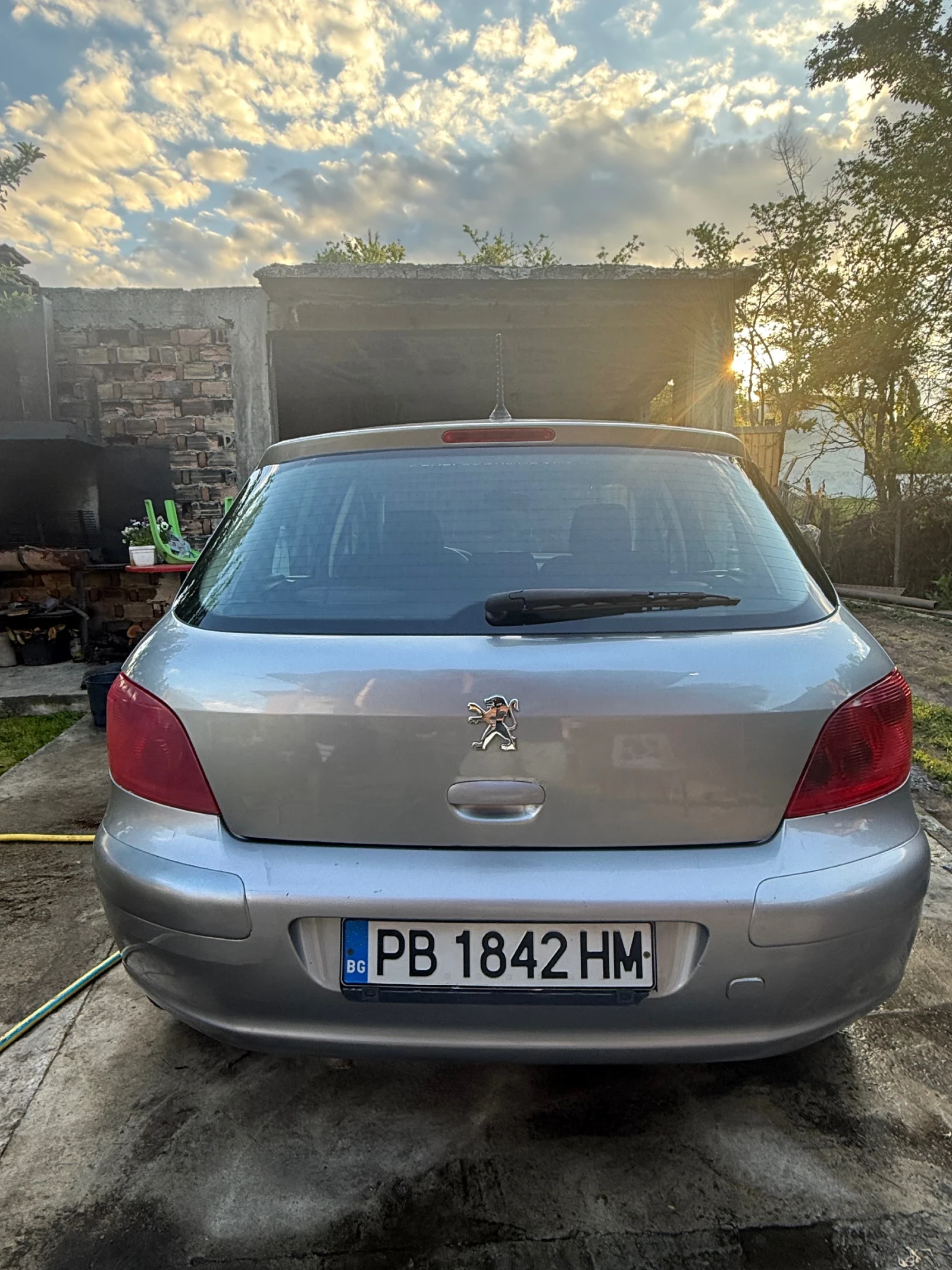 Peugeot 307 2.0HDI напълно обслужена, снимка 6 - Автомобили и джипове - 54692065