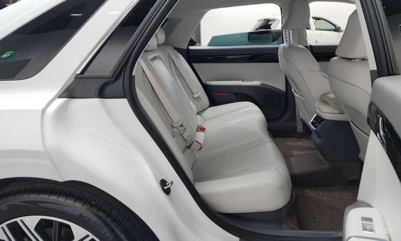 Hyundai Grandeur 2.5* 2WD* PREMIUM* ПОДГРЕВ* НАВИГАЦИЯ* ОБДУХВАНЕ, снимка 14 - Автомобили и джипове - 54853949