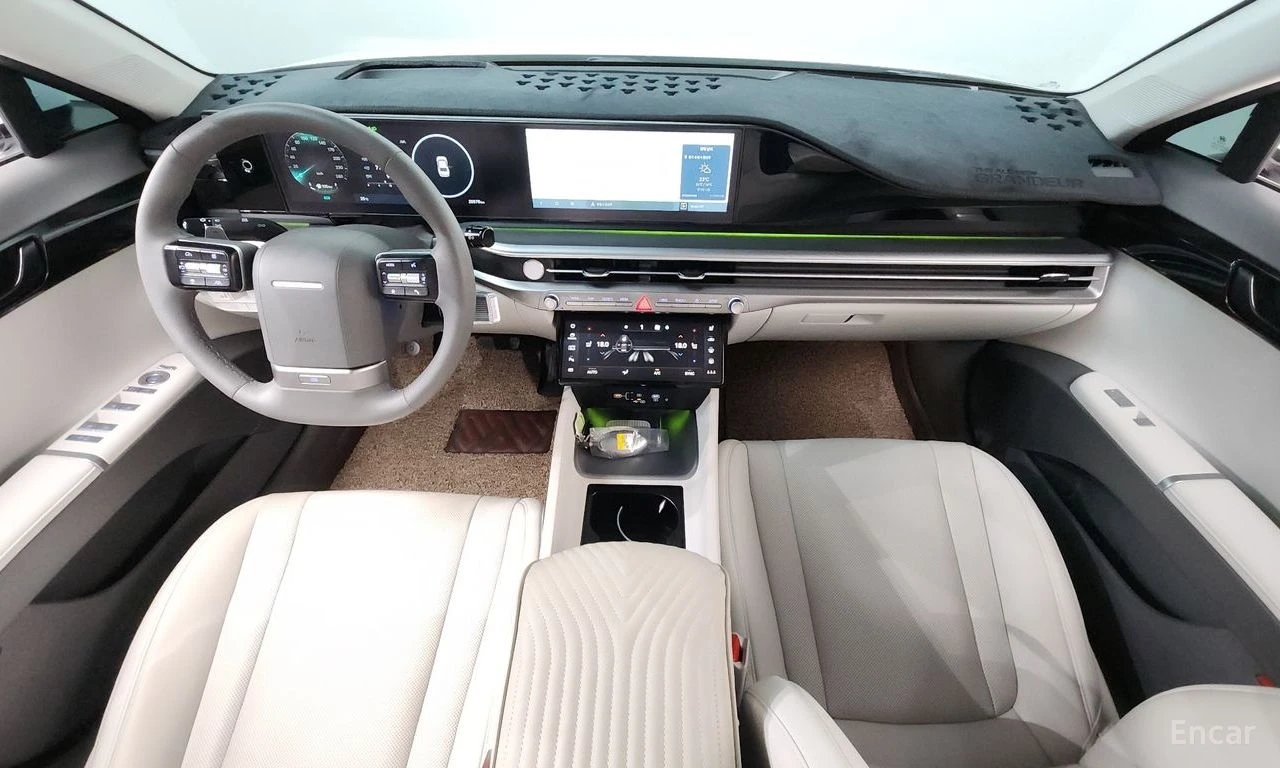 Hyundai Grandeur 2.5* 2WD* PREMIUM* ПОДГРЕВ* НАВИГАЦИЯ* ОБДУХВАНЕ, снимка 3 - Автомобили и джипове - 54853949