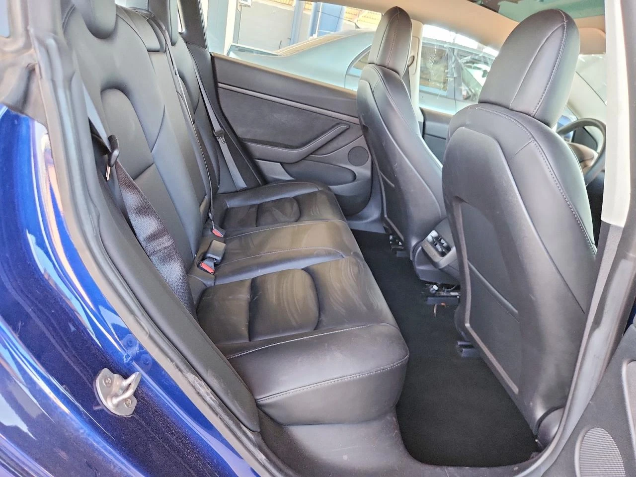 Tesla Model 3 LONG* RANGE* AWD* DUALMOTOR* ПОДРЕВ* KEYLESS* , снимка 9 - Автомобили и джипове - 55220240