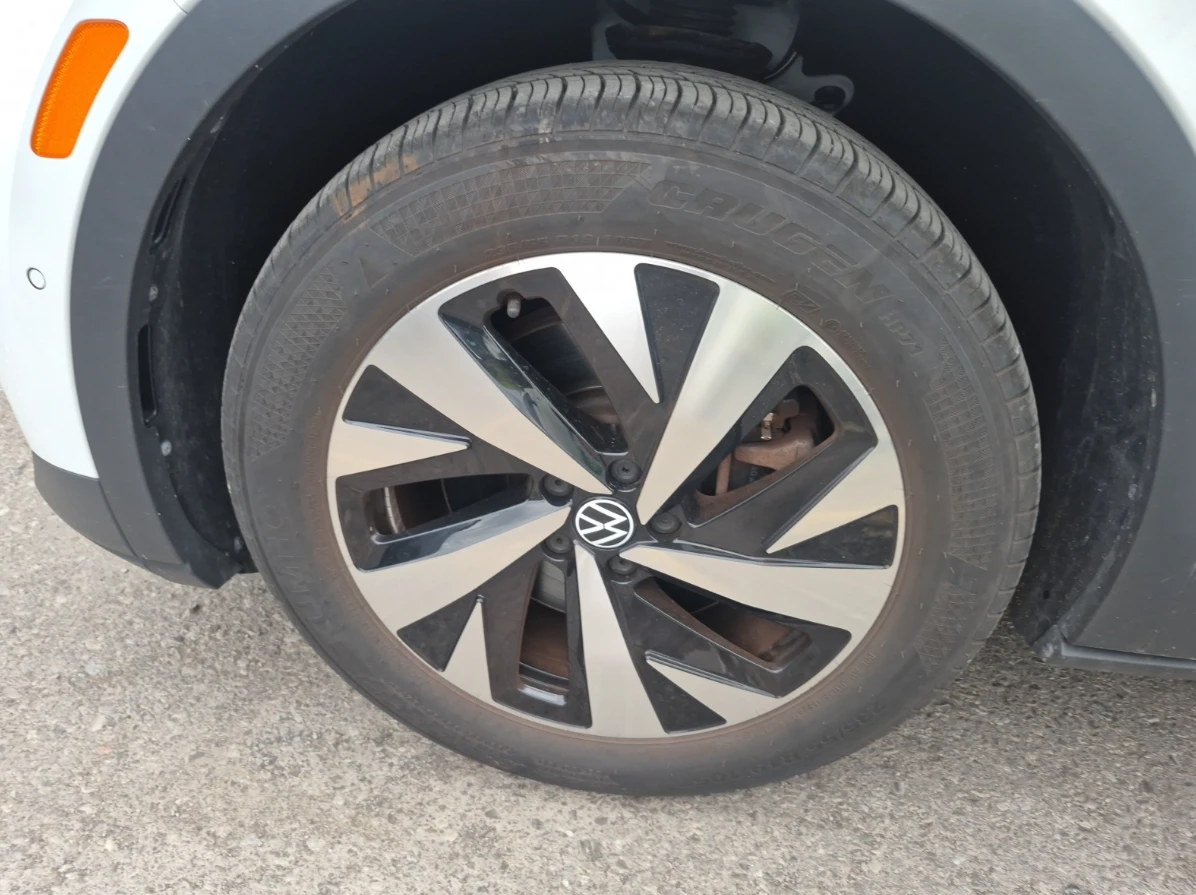 VW ID.4 AWD* 22k km* PRO* Кожа* Камера* Подгрев* м.Точки, снимка 6 - Автомобили и джипове - 55234378