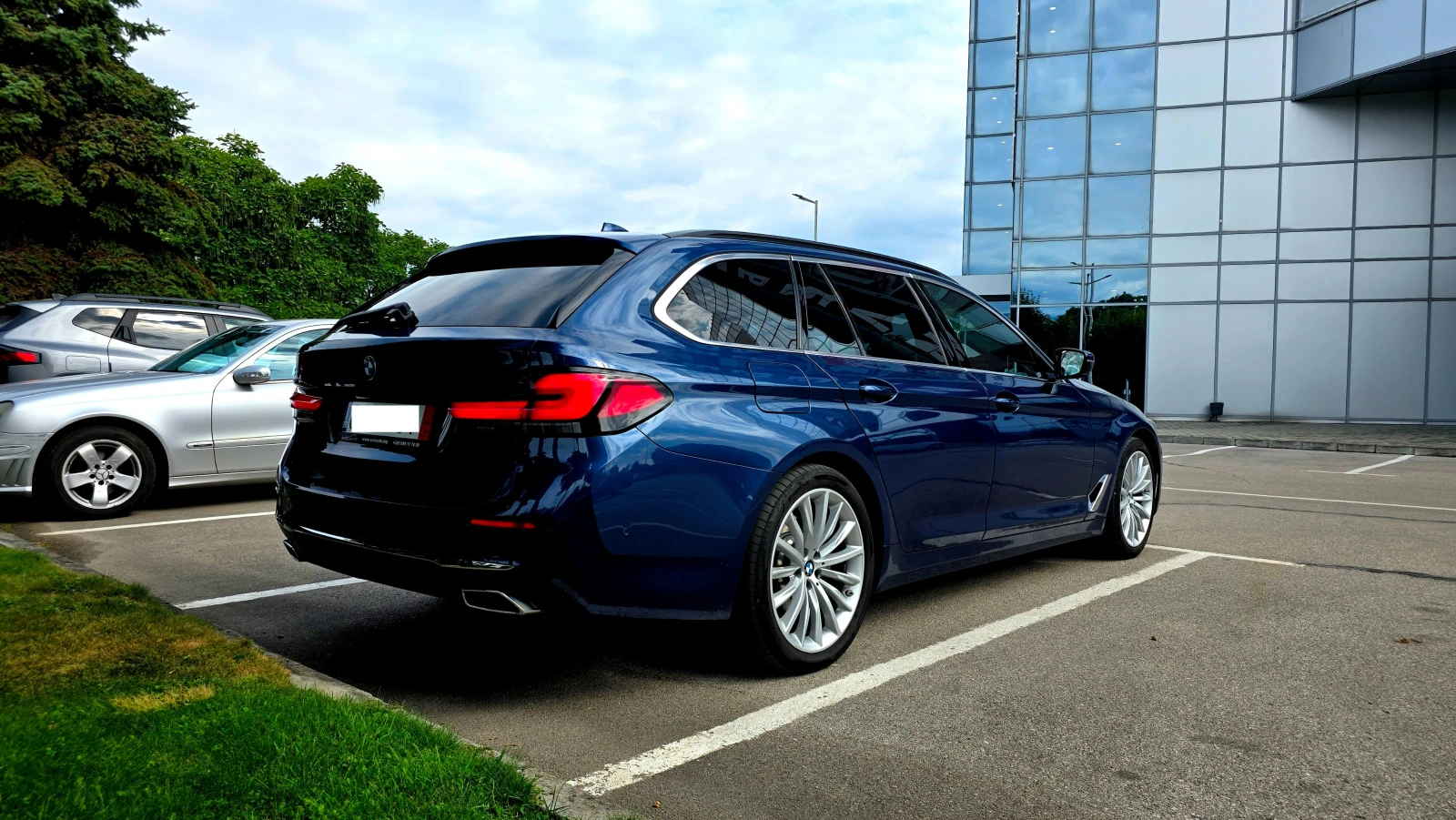 BMW 520 Luxury Line, снимка 6 - Автомобили и джипове - 55402411