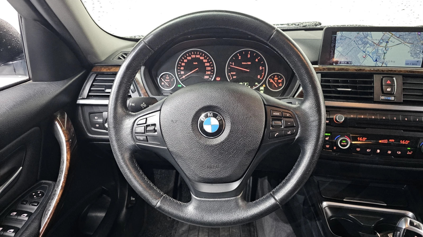 BMW 320 ЛЮК* КРАЙНА ЦЕНА, снимка 13 - Автомобили и джипове - 55593751