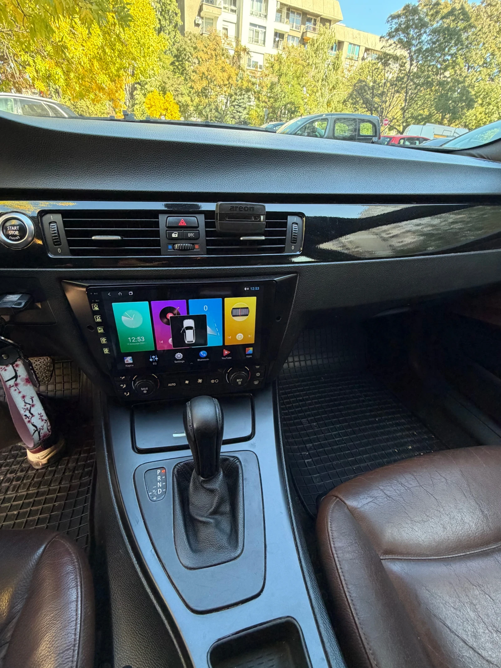BMW 320, снимка 6 - Автомобили и джипове - 56349939