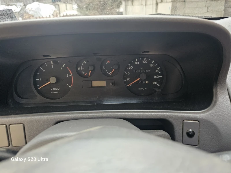 Nissan Terrano 2.7, снимка 8 - Автомобили и джипове - 49114150