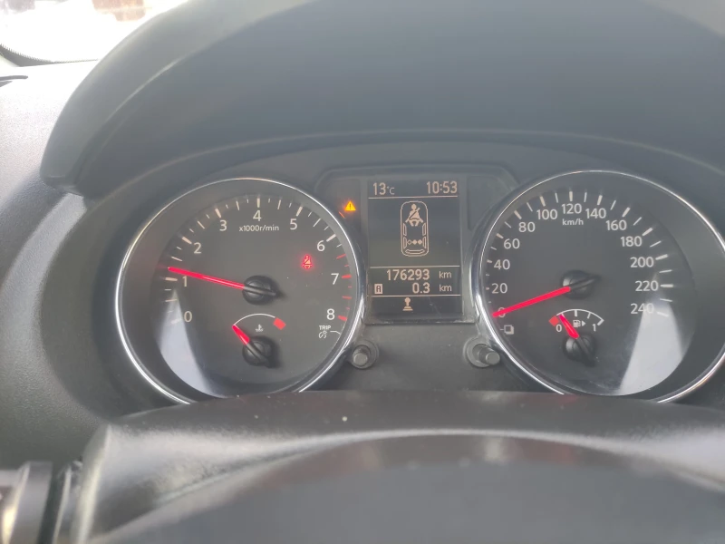 Nissan Qashqai 1.6газ брц отличен, снимка 9 - Автомобили и джипове - 52770516