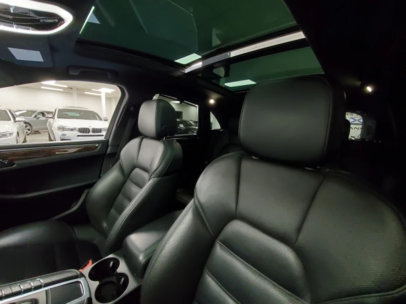 Porsche Macan Turbo AWD, снимка 15 - Автомобили и джипове - 52722189