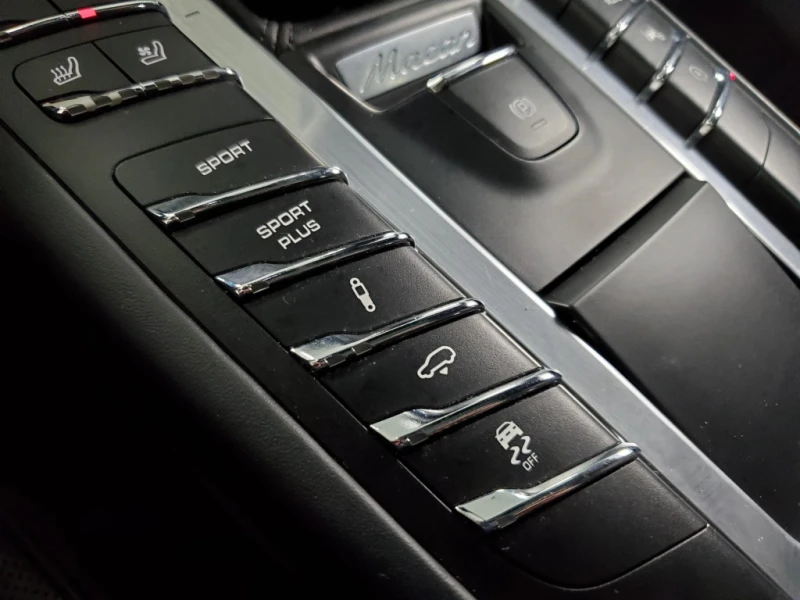 Porsche Macan Turbo AWD, снимка 12 - Автомобили и джипове - 52722189