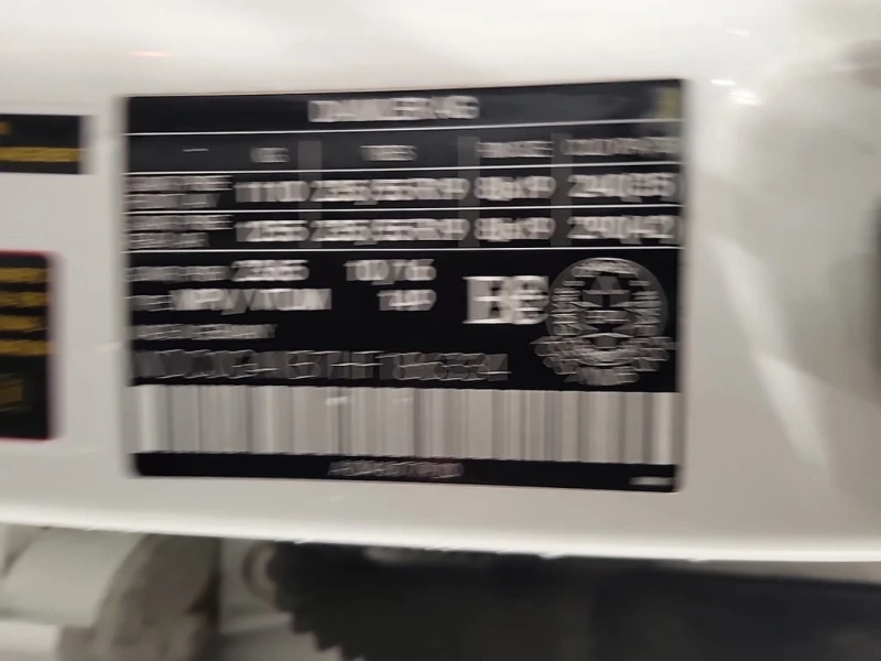 Mercedes-Benz GLC 300 * CARFAX * БЕЗ ПЪРВОНАЧАЛНА ВНОСКА, снимка 15 - Автомобили и джипове - 53336222