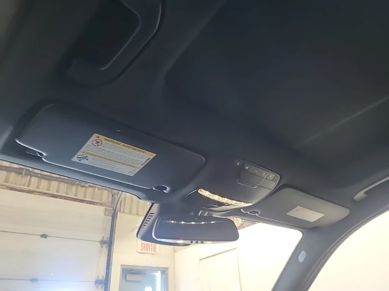 Mercedes-Benz GLC 300 * CARFAX * БЕЗ ПЪРВОНАЧАЛНА ВНОСКА, снимка 13 - Автомобили и джипове - 53336222