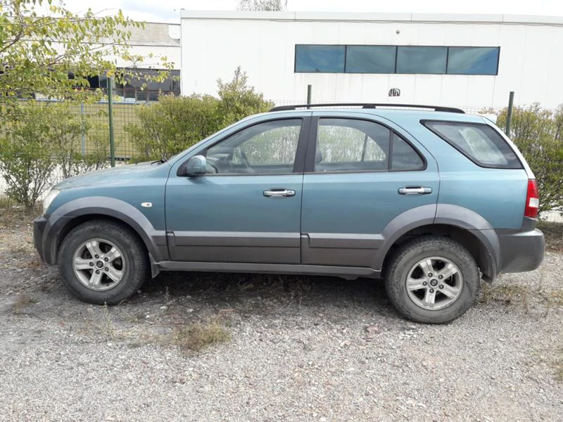 Kia Sorento 2.5 CRDI , снимка 2 - Автомобили и джипове - 23287832