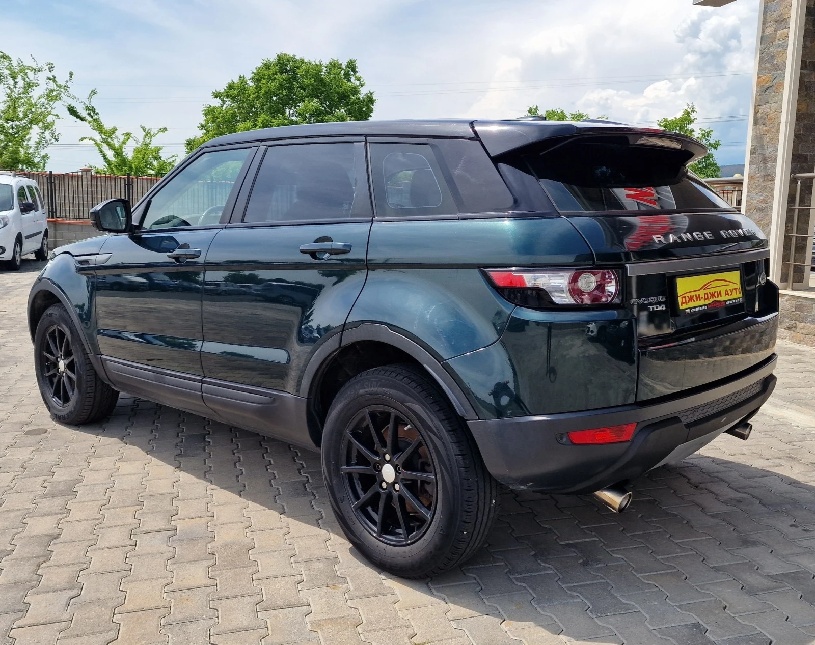 Land Rover Range Rover Evoque 2.2Td4 4x4 - изображение 6