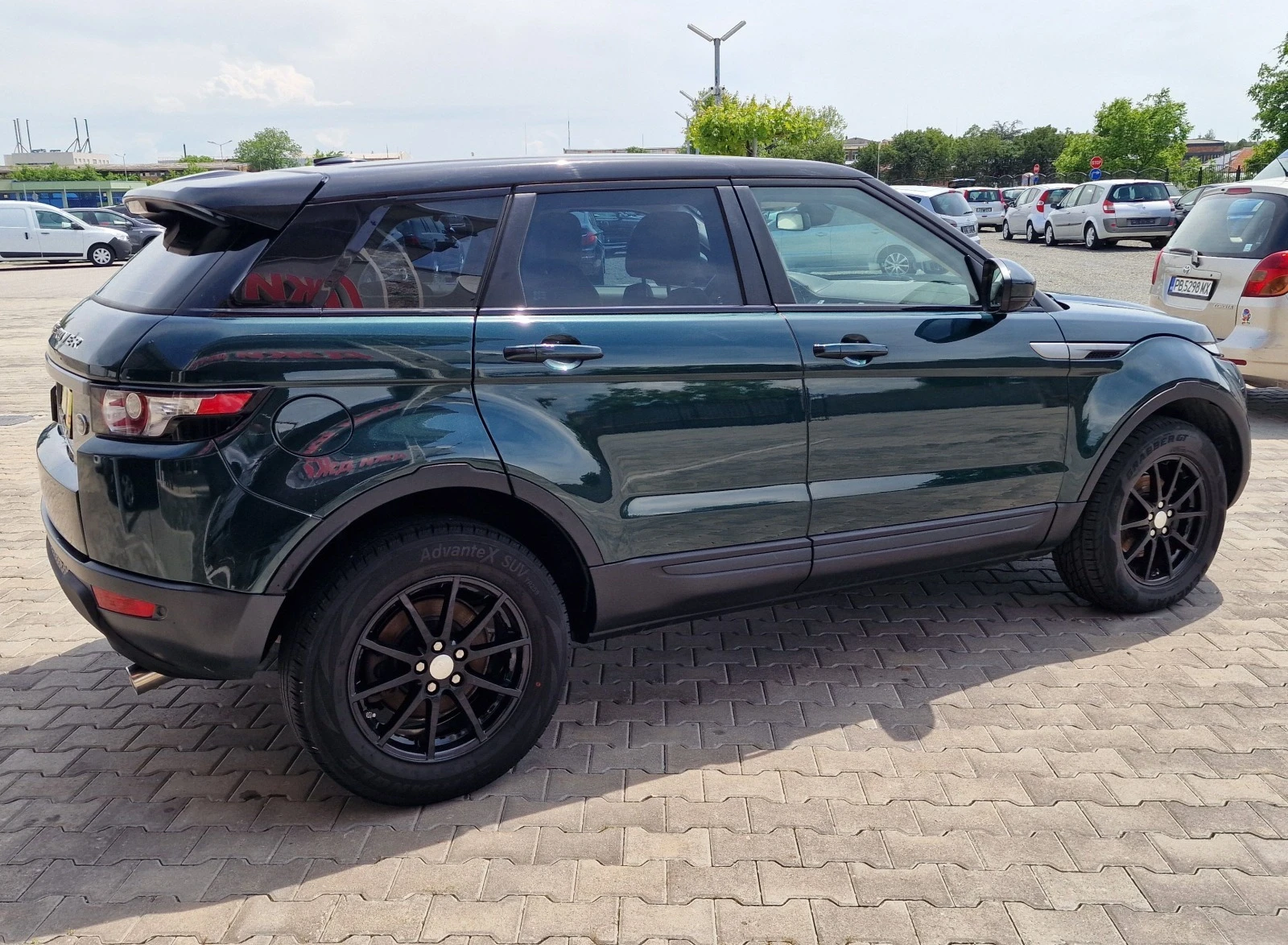 Land Rover Range Rover Evoque 2.2Td4 4x4 - изображение 4