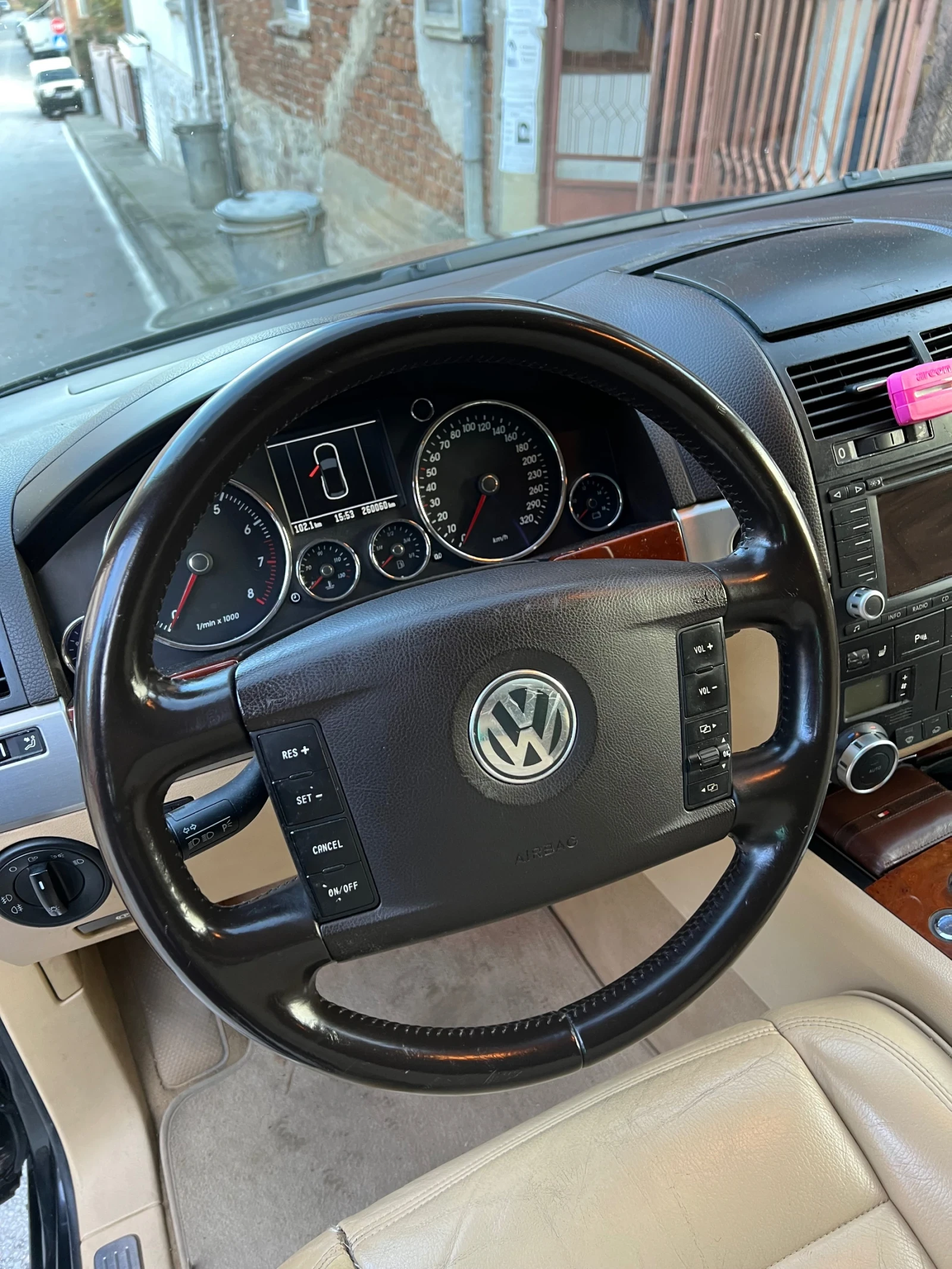 VW Touareg  - изображение 10