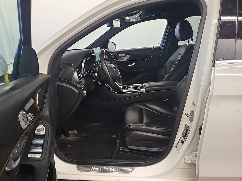 Mercedes-Benz GLC 300 * CARFAX * БЕЗ ПЪРВОНАЧАЛНА ВНОСКА - изображение 5