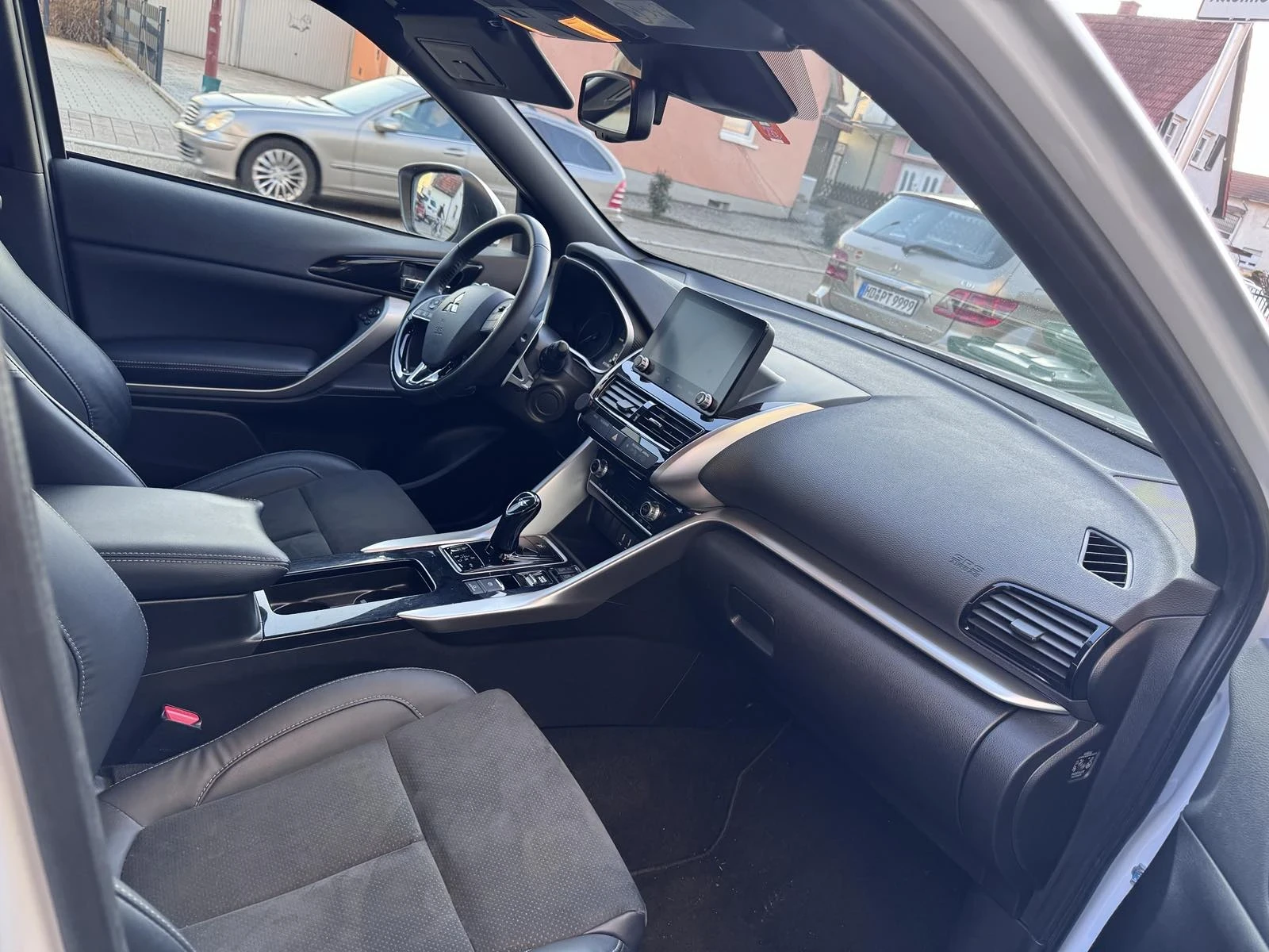 Mitsubishi Eclipse Cross, снимка 5 - Автомобили и джипове - 54019794