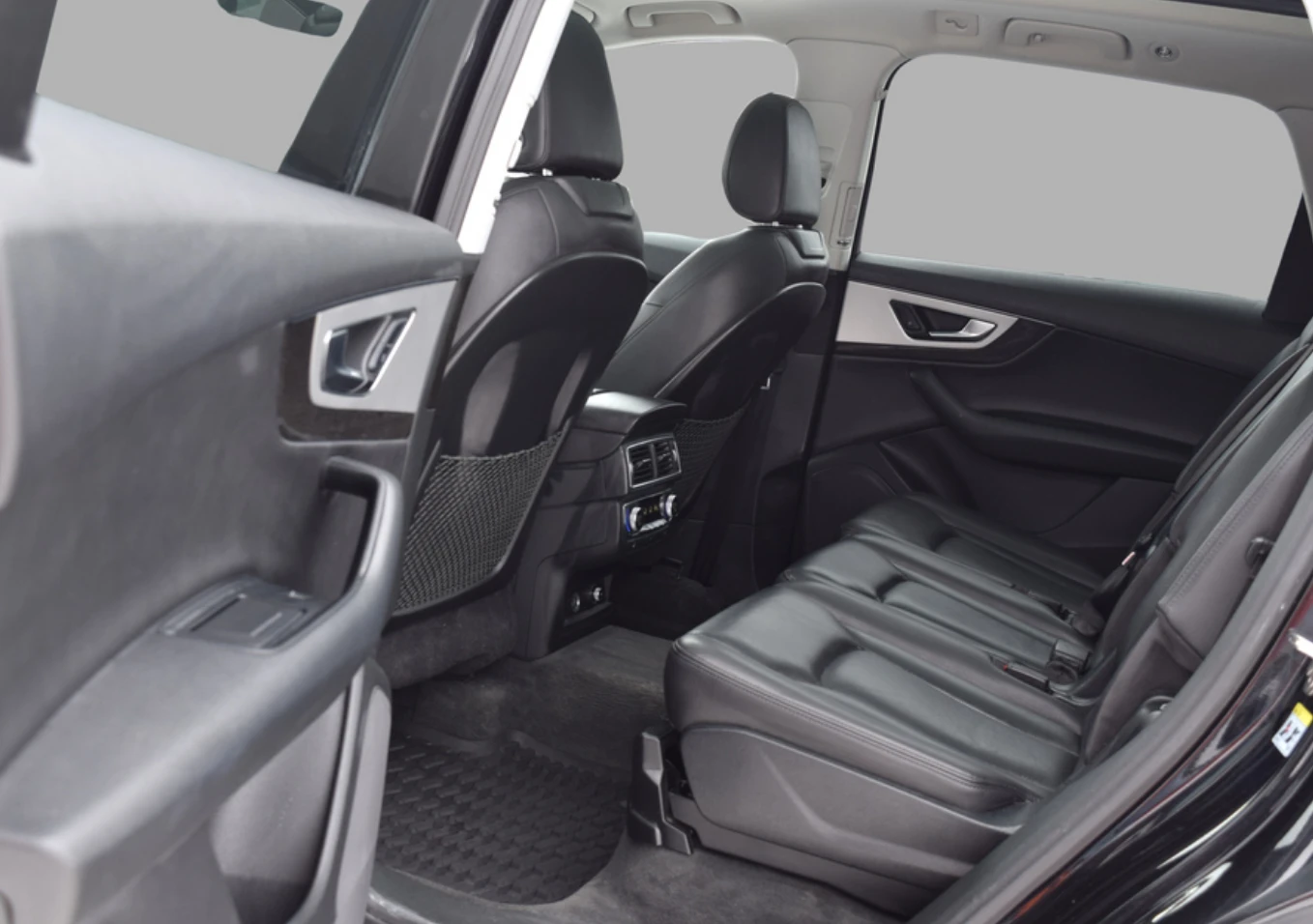 Audi Q7 Progressiv AWD Navigation, снимка 11 - Автомобили и джипове - 54043416