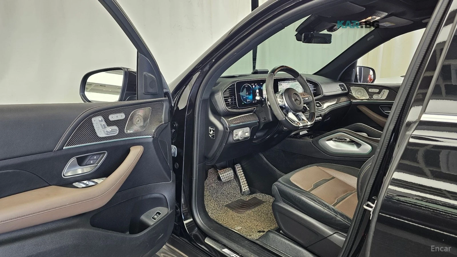 Mercedes-Benz GLE 53 4MATIC КОЖА* ПОДГРЕВ* ОБДУХВ* BURMASTER* PANO* 360* HEAD , снимка 10 - Автомобили и джипове - 54924632