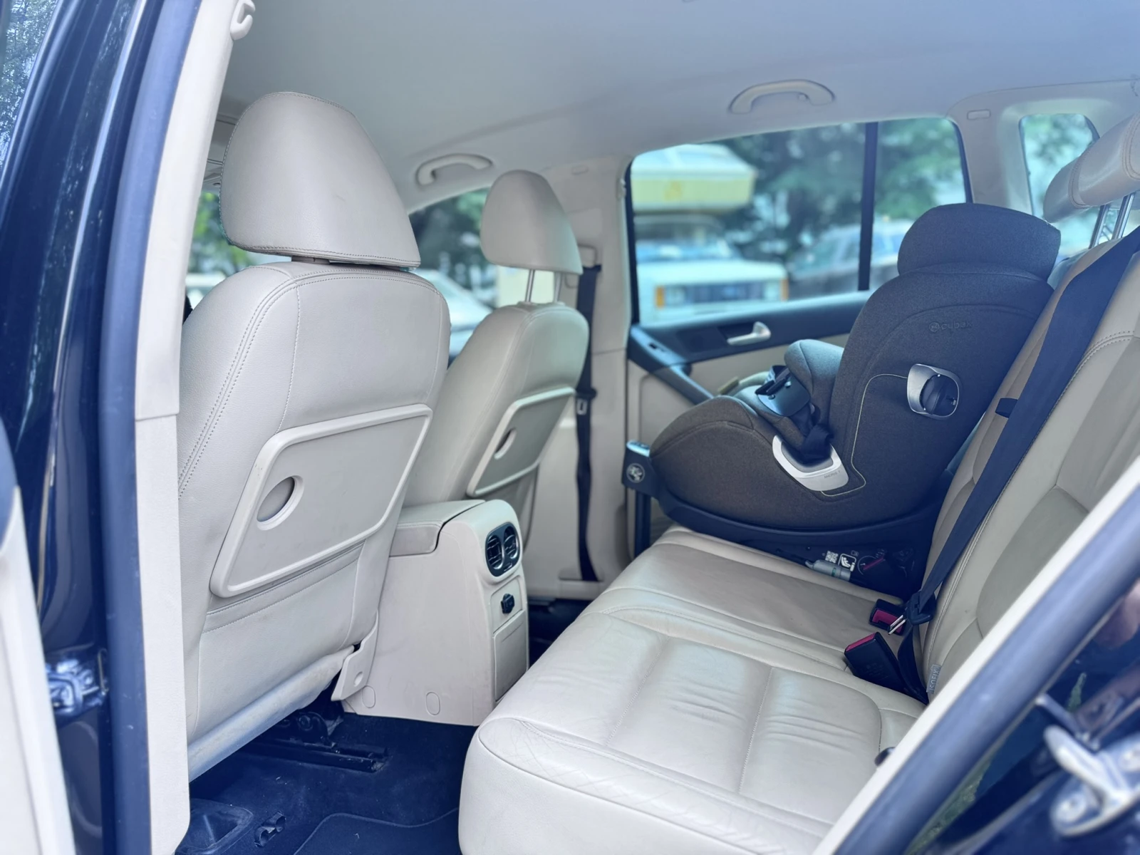 VW Tiguan 4x4, снимка 9 - Автомобили и джипове - 54944263