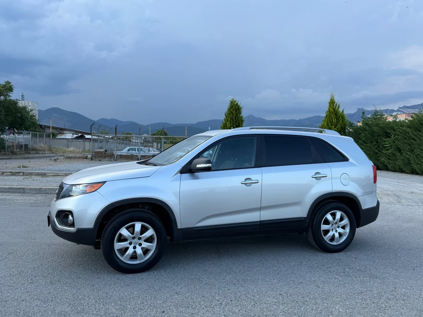 Kia Sorento 2.2CRDI 197ps 4x4  ТОП Състояние , снимка 7 - Автомобили и джипове - 55139949