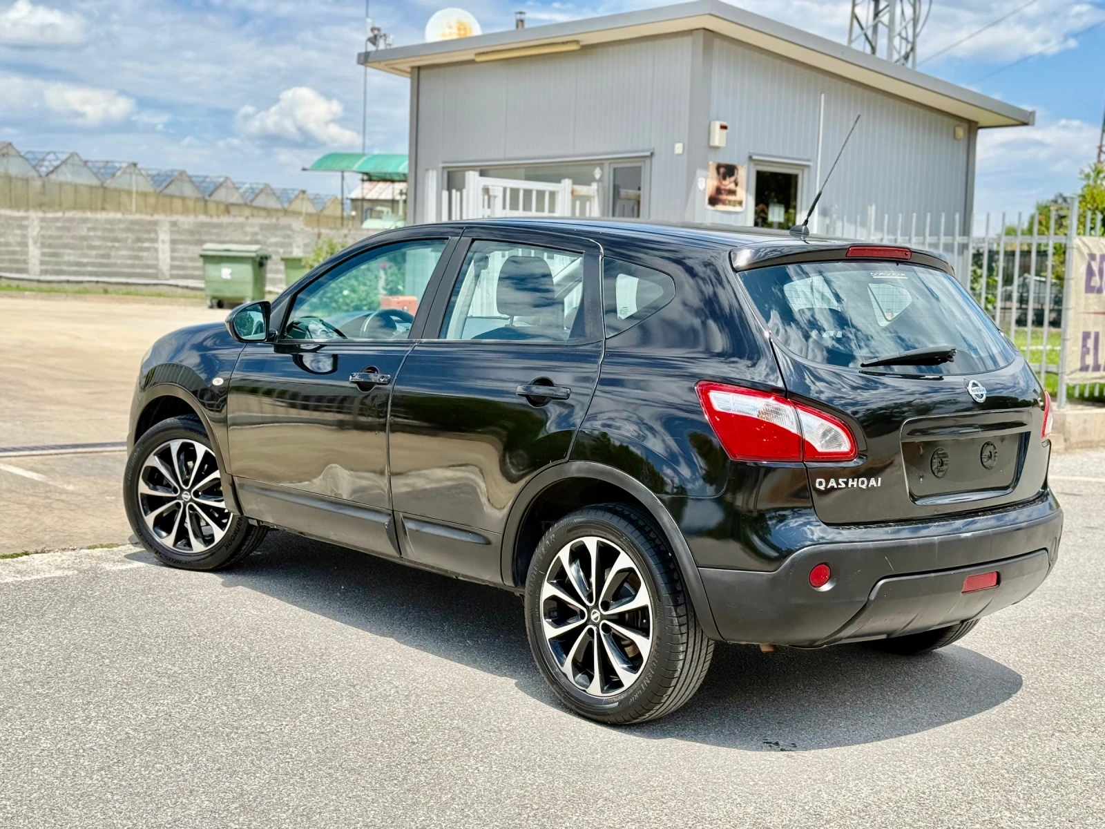 Nissan Qashqai 1.6i/ ГАЗ/БЕНЗИН, снимка 6 - Автомобили и джипове - 55224738