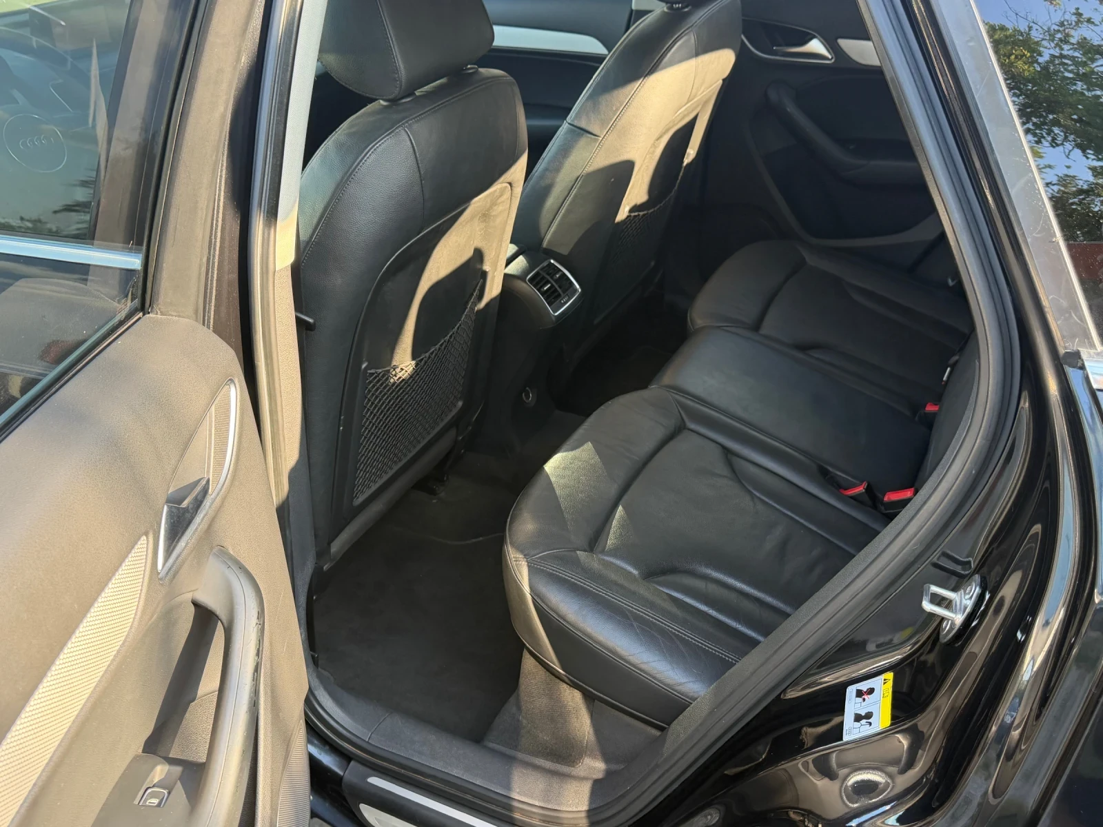 Audi Q3, снимка 8 - Автомобили и джипове - 56595417